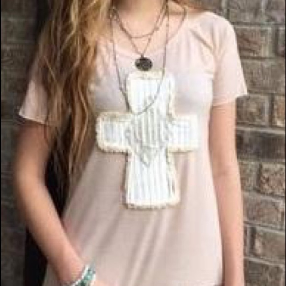 Blush cross appliqué short sleeve ruffle tunic